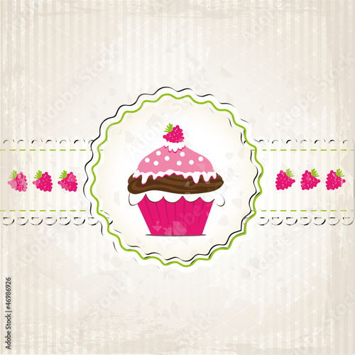 Himbeer-Cupcake im Grunge Style