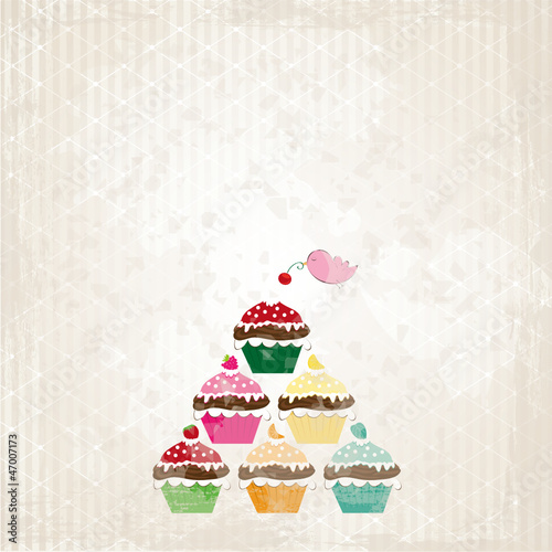 Vogel dekoriert Cupcake-Torte