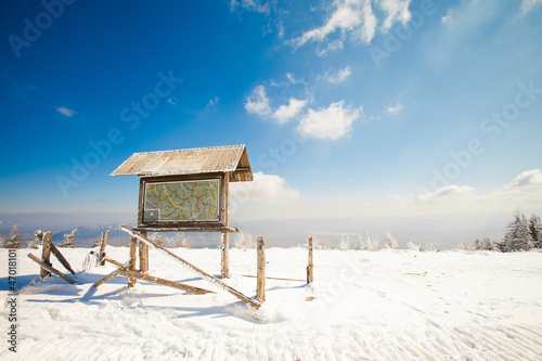 Fototapeta Naklejka Na Ścianę i Meble -  Beautiful winter mountain landscape