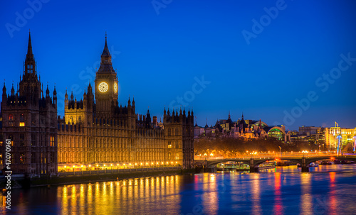 The houses of parliament by night