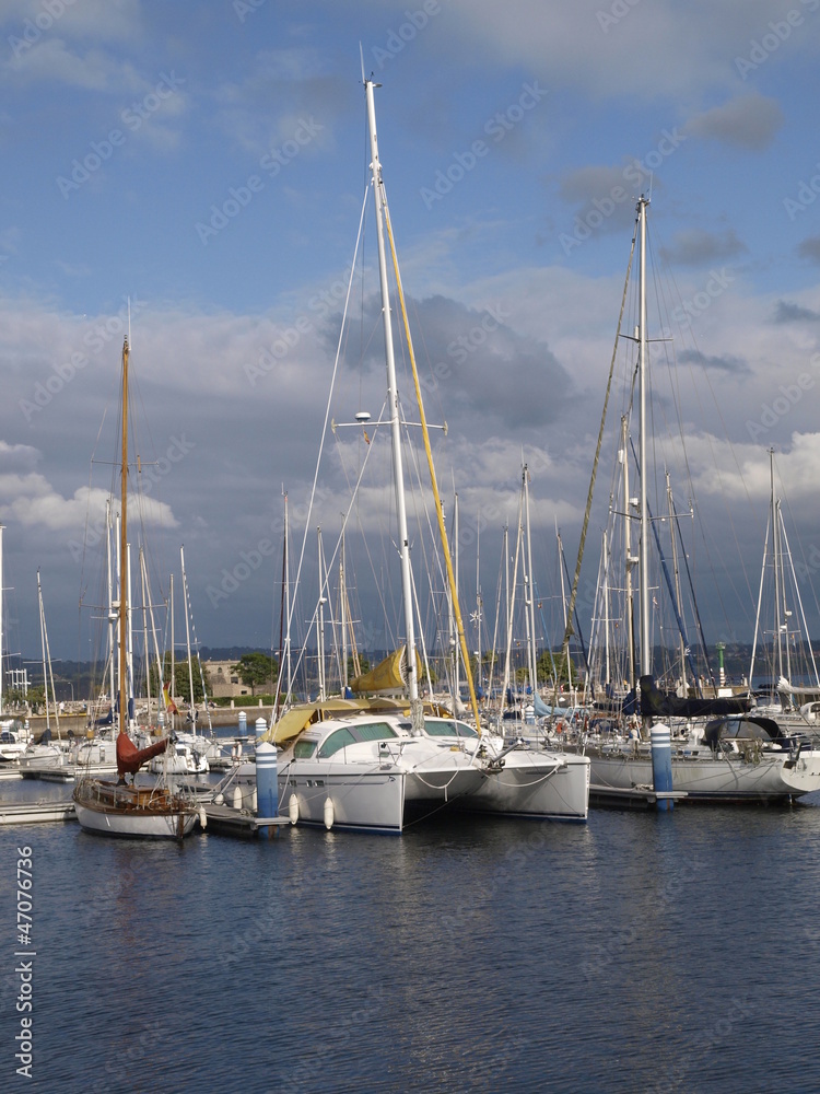 Naklejka premium Puerto en A Coruña