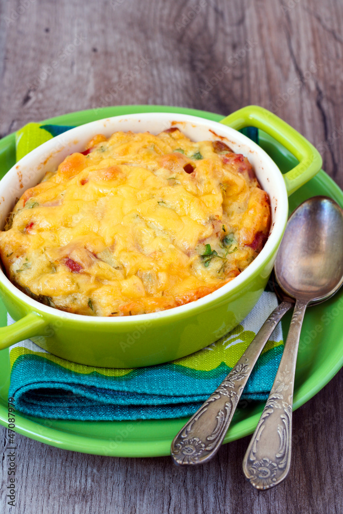 Mashed potato pie with bacon, peppers and cheese Mashed potato pie with bacon, peppers and cheese