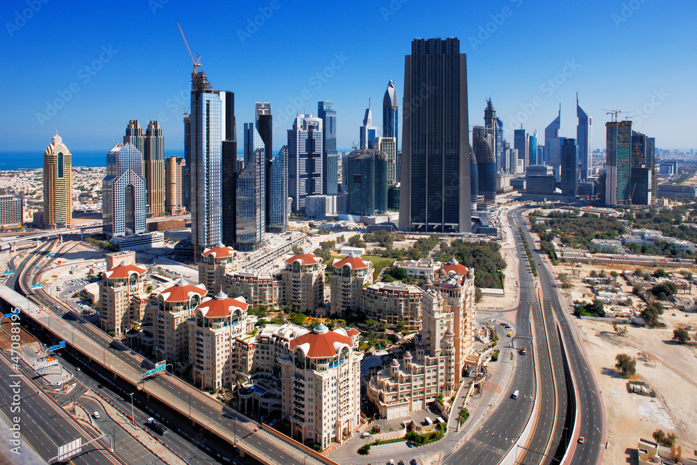 Naklejka premium The financial hub of Dubai is graced with exciting architecture