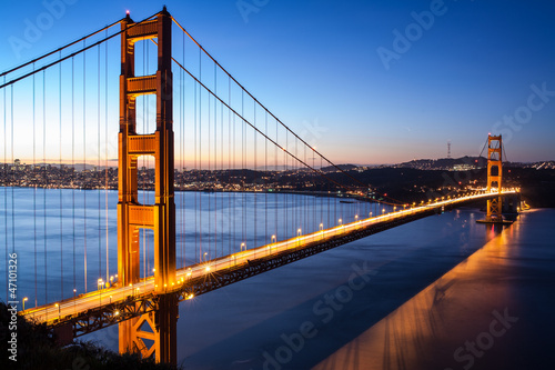 Fototapeta Naklejka Na Ścianę i Meble -  Golden Gate Bridge at Early Morning in San Francisco