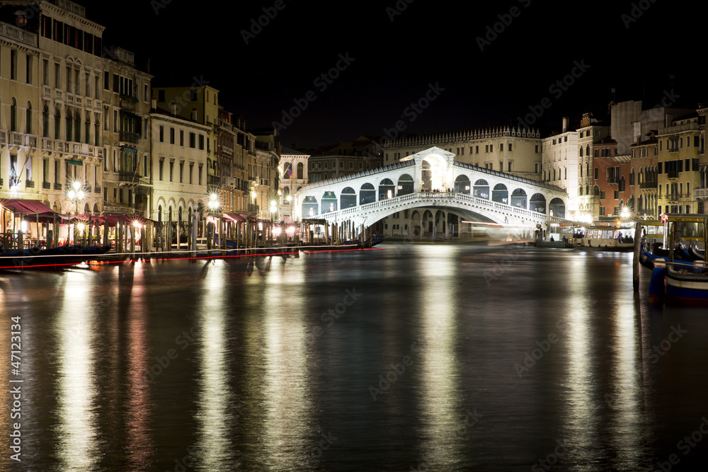 Rialto Bridge by night - Venice