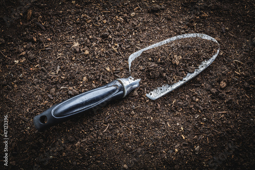 gardening equipment shovel © Ruggiero Scardigno