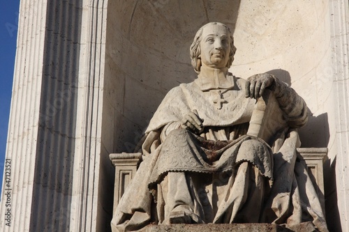 Statue de la fontaine Saint Sulpice photo