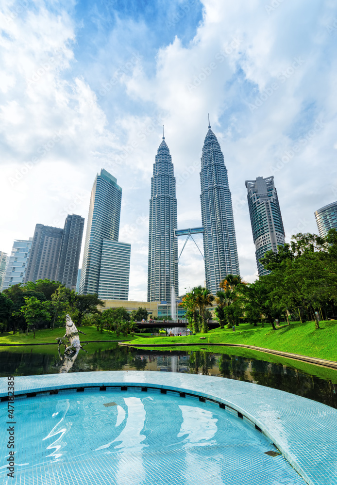 Fototapeta premium Downtown of Kuala Lumpur in KLCC district