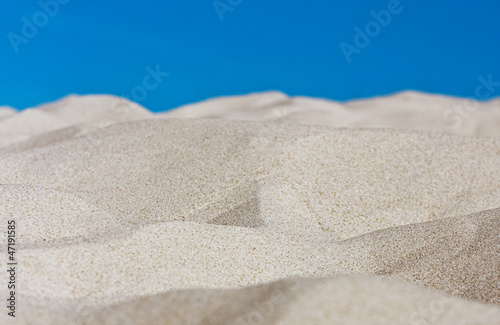 Sandstrand mit blauem Himmel | feiner Sand am Strand