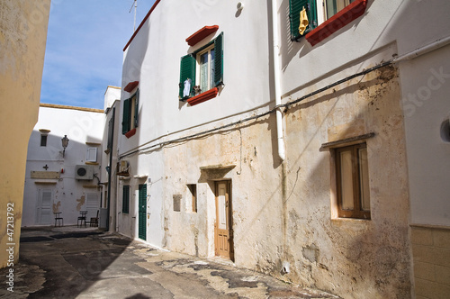 Alleyway. Gallipoli. Puglia. Italy.