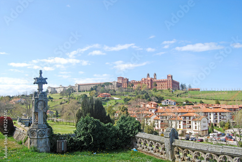 Vista de la Universidad Pontificia de Comillas photo