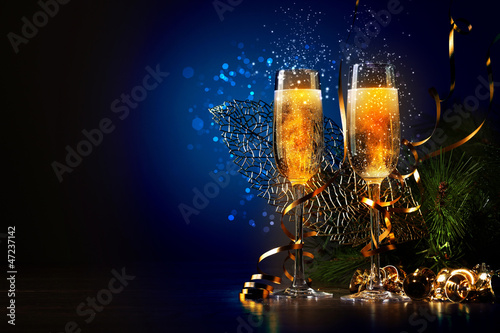 Photos Glasses of champagne at new year party