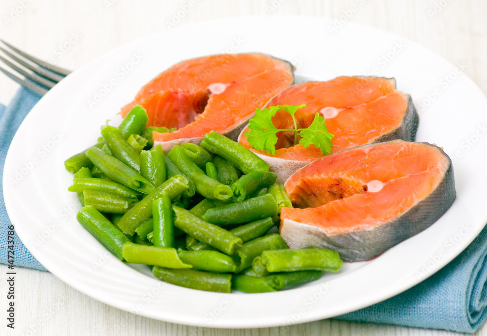 salmon with green bean salmon with green bean