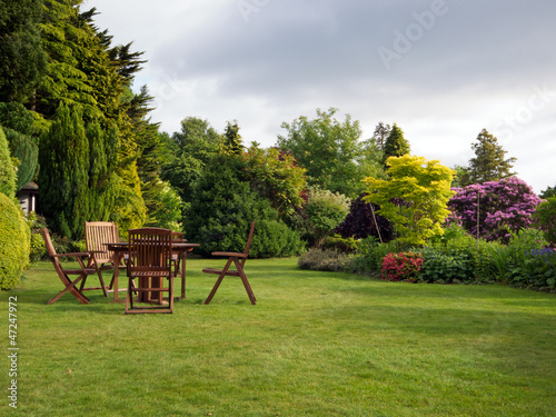 English garden photo