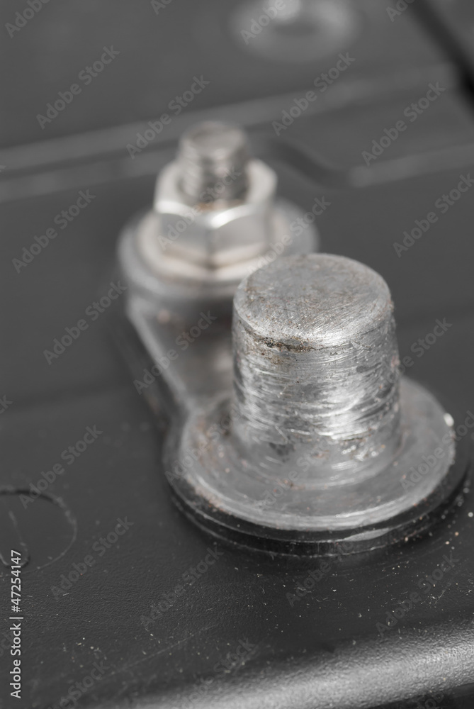 Macro 12V Battery Terminal, Negative. Macro 12V Battery Terminal, Negative.