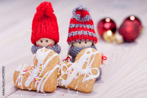 cheerful gnomes and xmas cookies