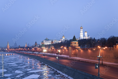 Night Moscow. The Kremlin and the Moscow river