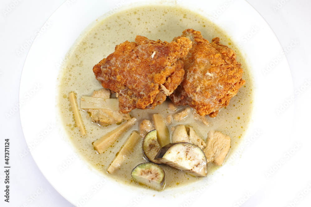 Fried chicken with green curry Fried chicken with green curry