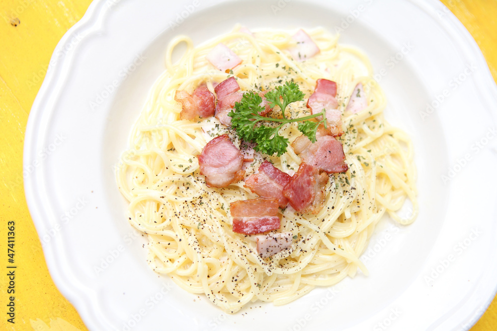 Spaghetti Carbonara with bacon and cheese Spaghetti Carbonara with bacon and cheese