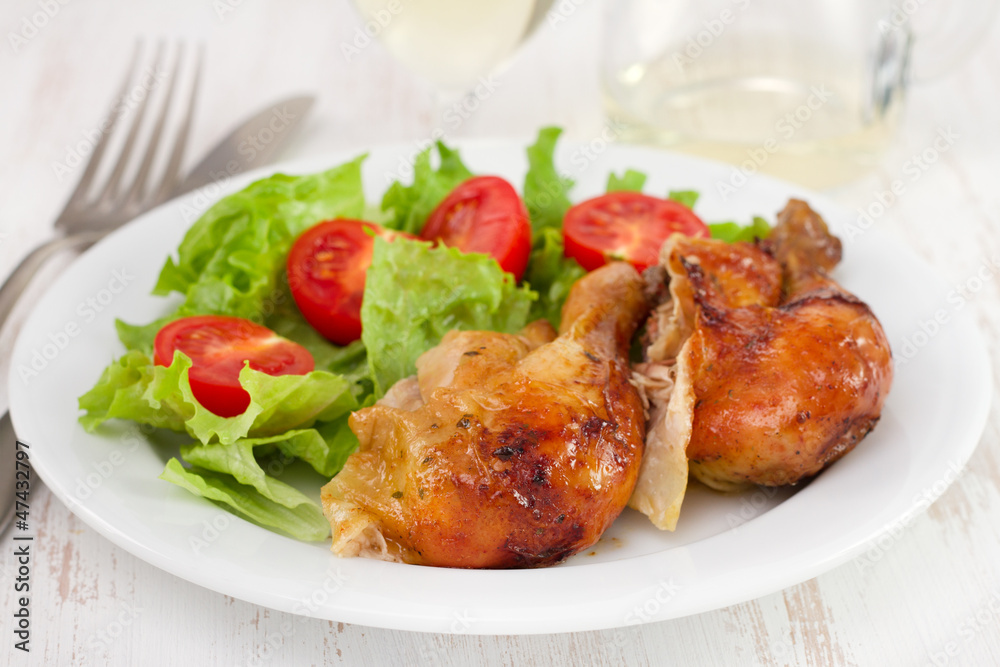 fried chicken with lettuce and tomato cherry fried chicken with lettuce and tomato cherry