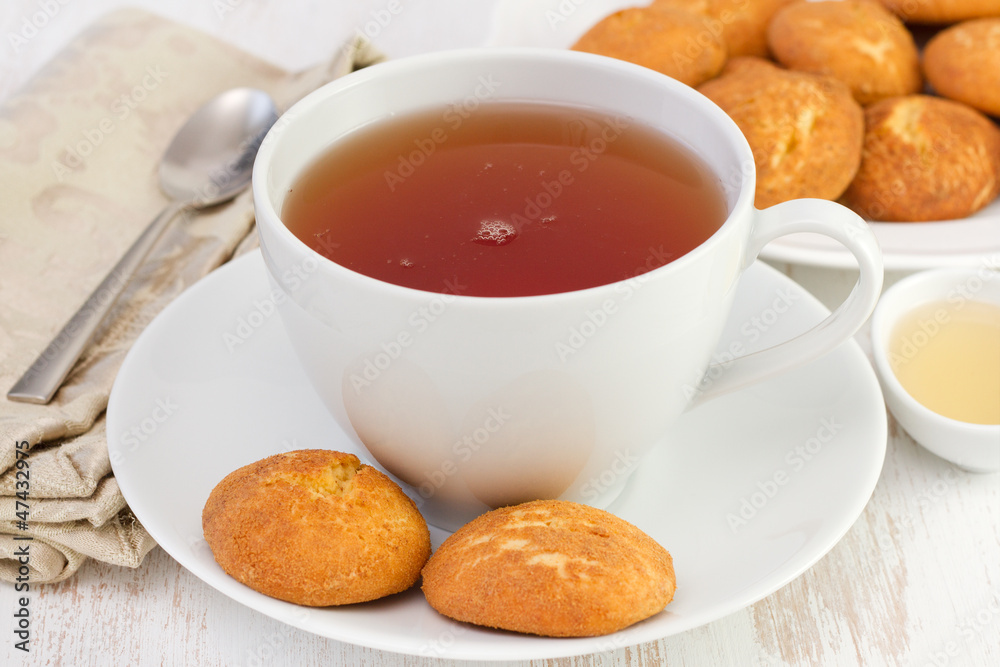 cup of tea with cinnamon cookies