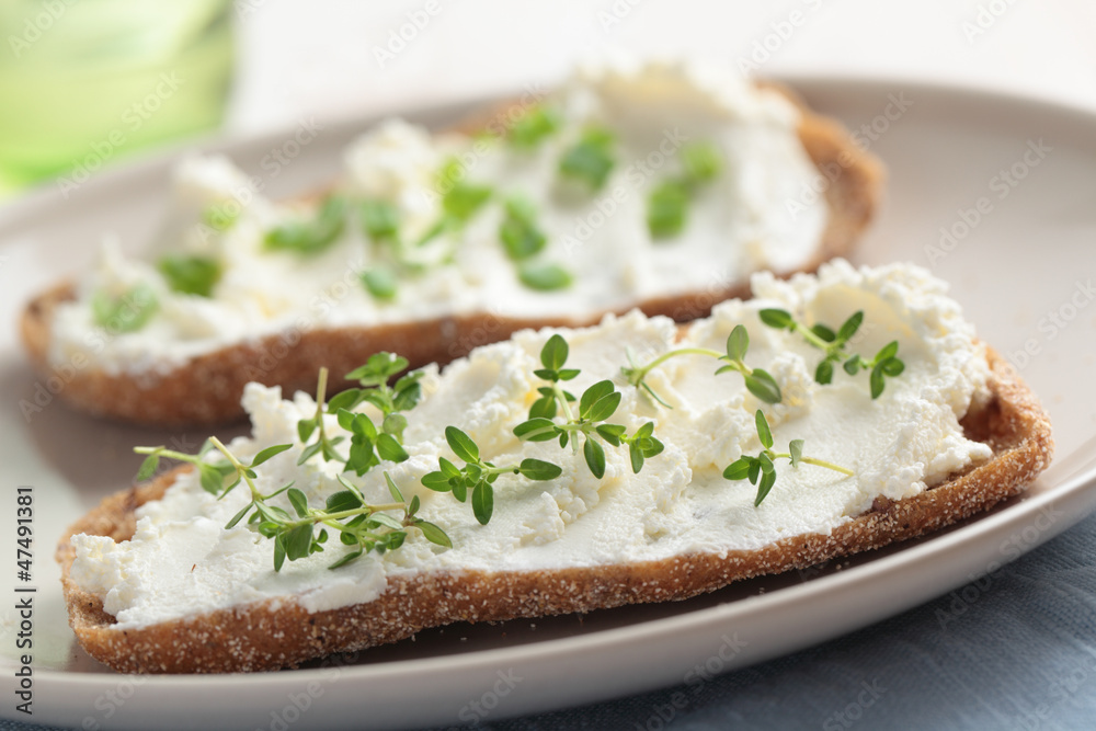 Sandwiches with soft cheese Sandwiches with soft cheese