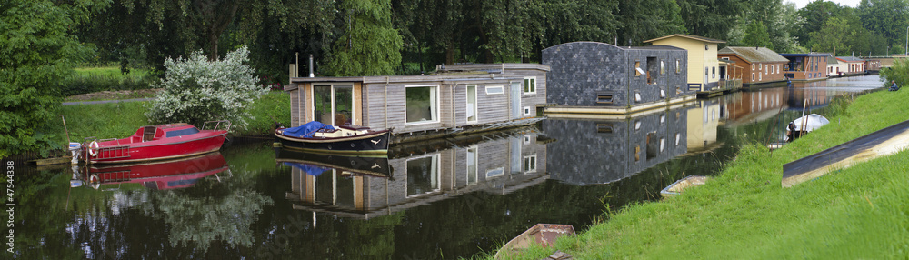 houseboats in canal