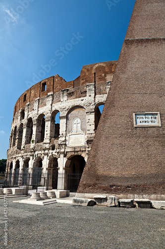 Roma, il Colosseo photo