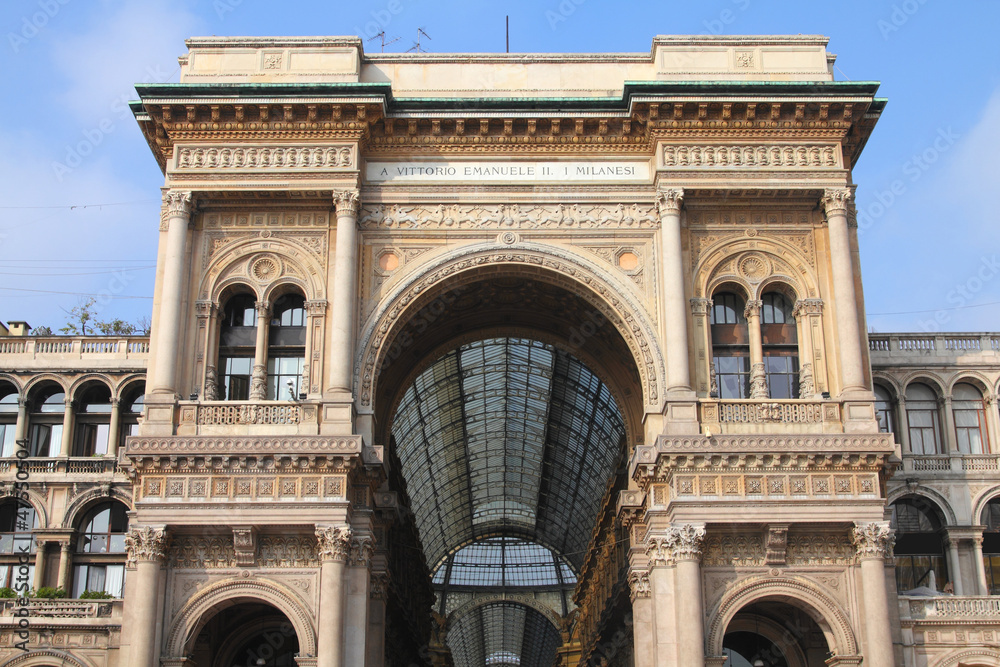Milan - Vittorio Emanuele II shopping gallery