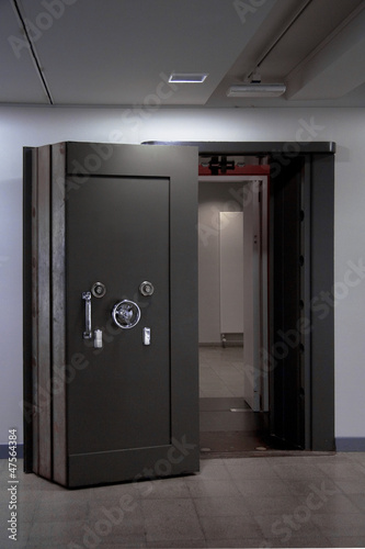 Bank Vault Door. Safe in stainless steel.