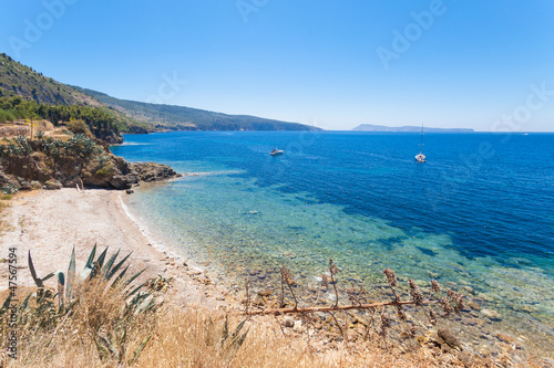 Fototapeta Naklejka Na Ścianę i Meble -  The bay on the island of Vis near Komiza.