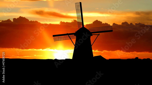 Nederland Kinderdijk windmills sunrise