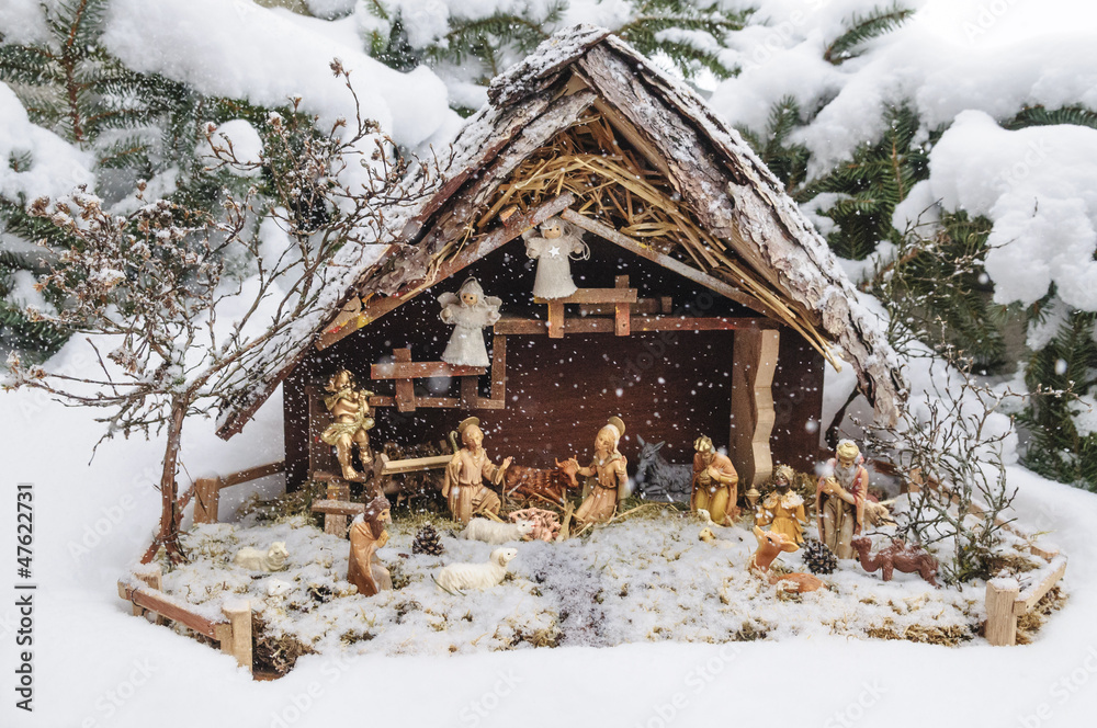 Weihnachtskrippe im Schnee Stock-Foto  Adobe Stock