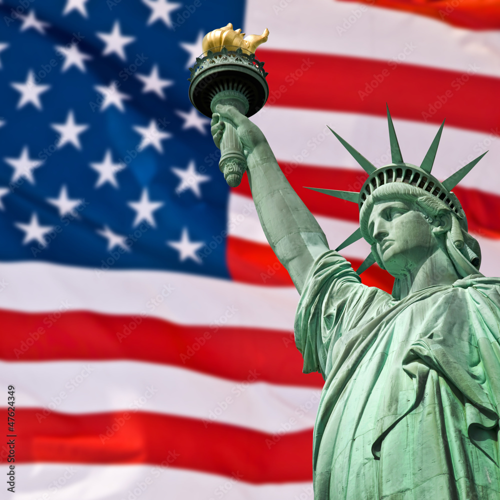 Obraz premium Statue de la liberté, fond bannière étoilée, carré - NYC, USA