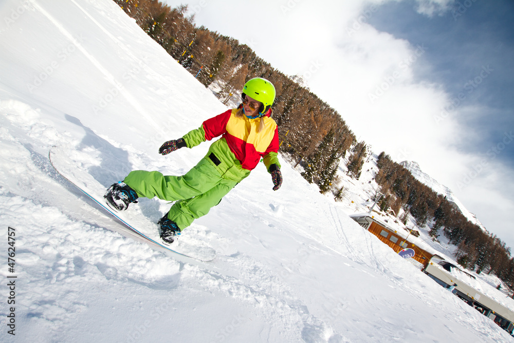 lady snowboarder