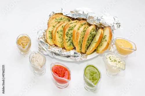 Fresh bread with garlic sauce