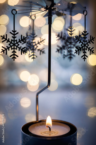 Stimmungsvolle Adventsdekoration mit Teelicht