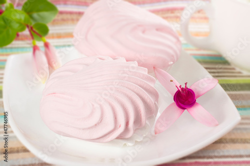 Wallpaper Mural pink zephyr on a plate Torontodigital.ca