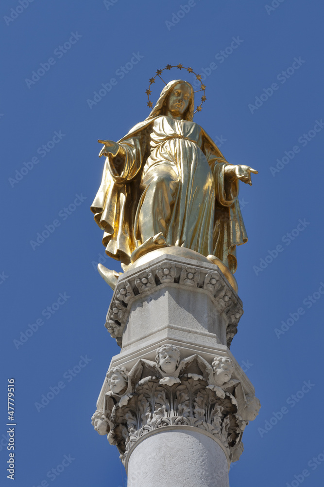 Obraz premium Zagreb statue