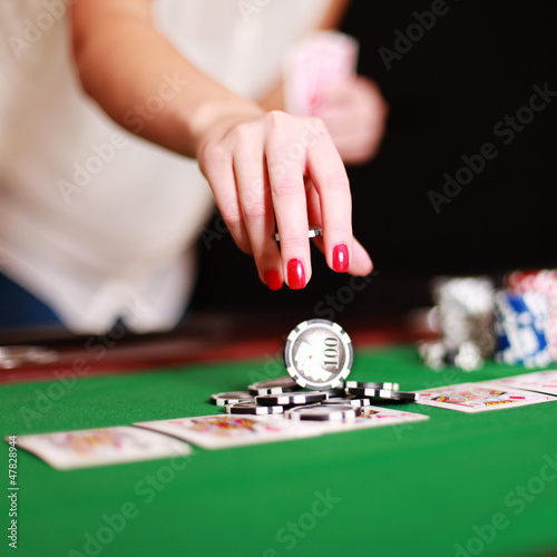 weibliche Pokerspielerin