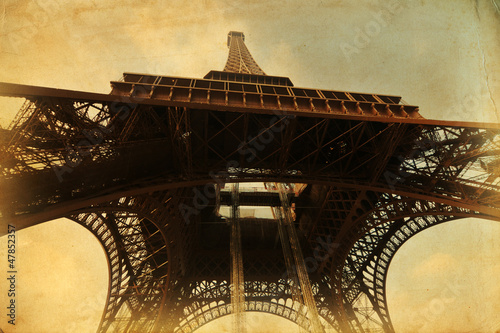 nostalgisch texturiertes Bild vom Eiffelturm