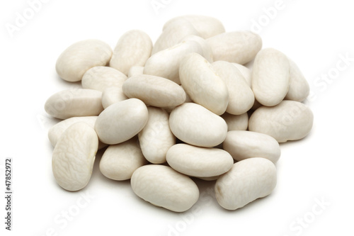 heap of white beans isolated on white background photo