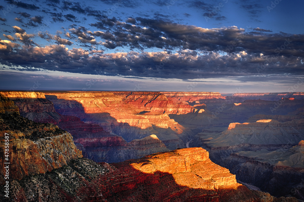 horizontal view of Grand Canyon at sunrise