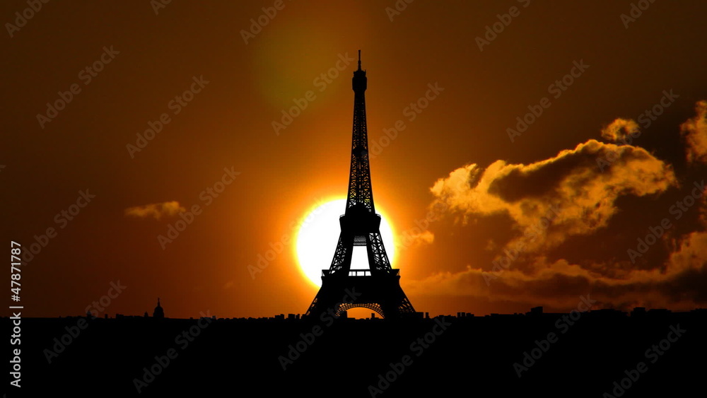France Eiffel tower sungliding