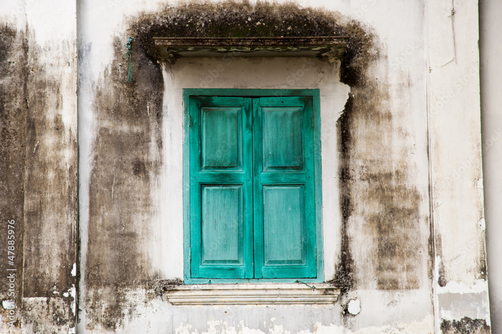 Old window. Old window.