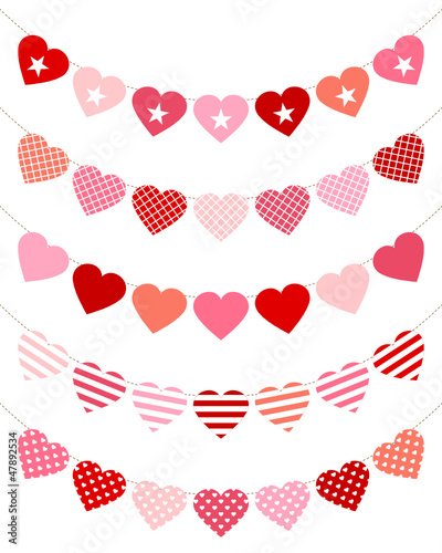 5 Seamless Heart Buntings Curve Red Mix
