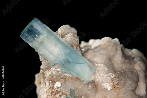 Fotografija Big well formed Aquamarine crystals on matrix rock