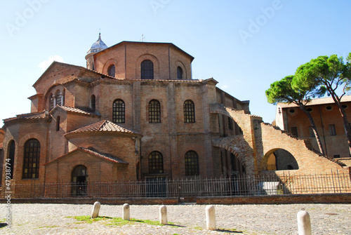 Ravenna, Saint Vitale Basilica peculiar frame © claudiozacc