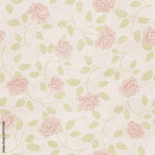 Seamless wallpaper pattern with roses © olgamurkot