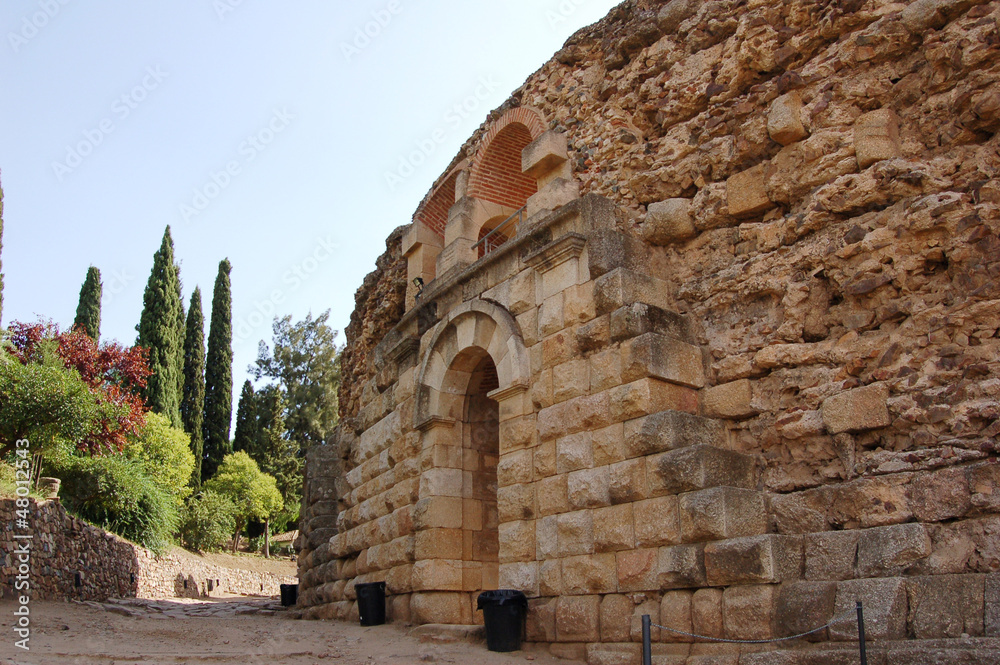 Entrada al anfiteatro romano de Mérida